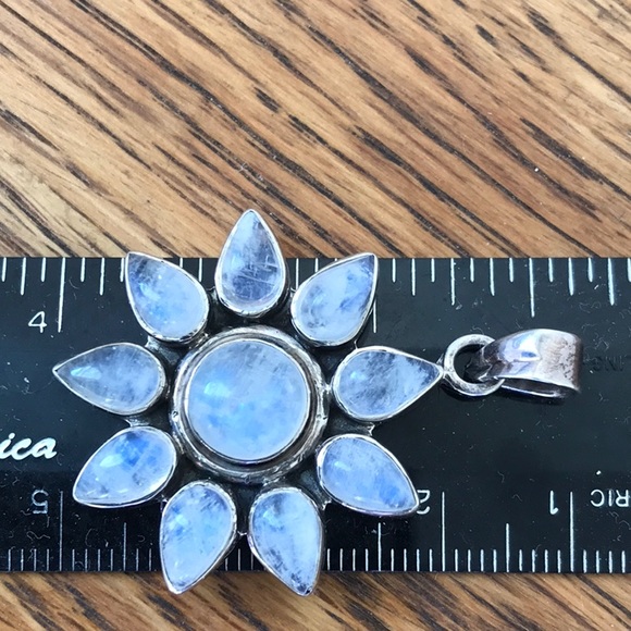 Fire Mountain Jewelry Sterling Silver 925 Blue Flash Moonstone